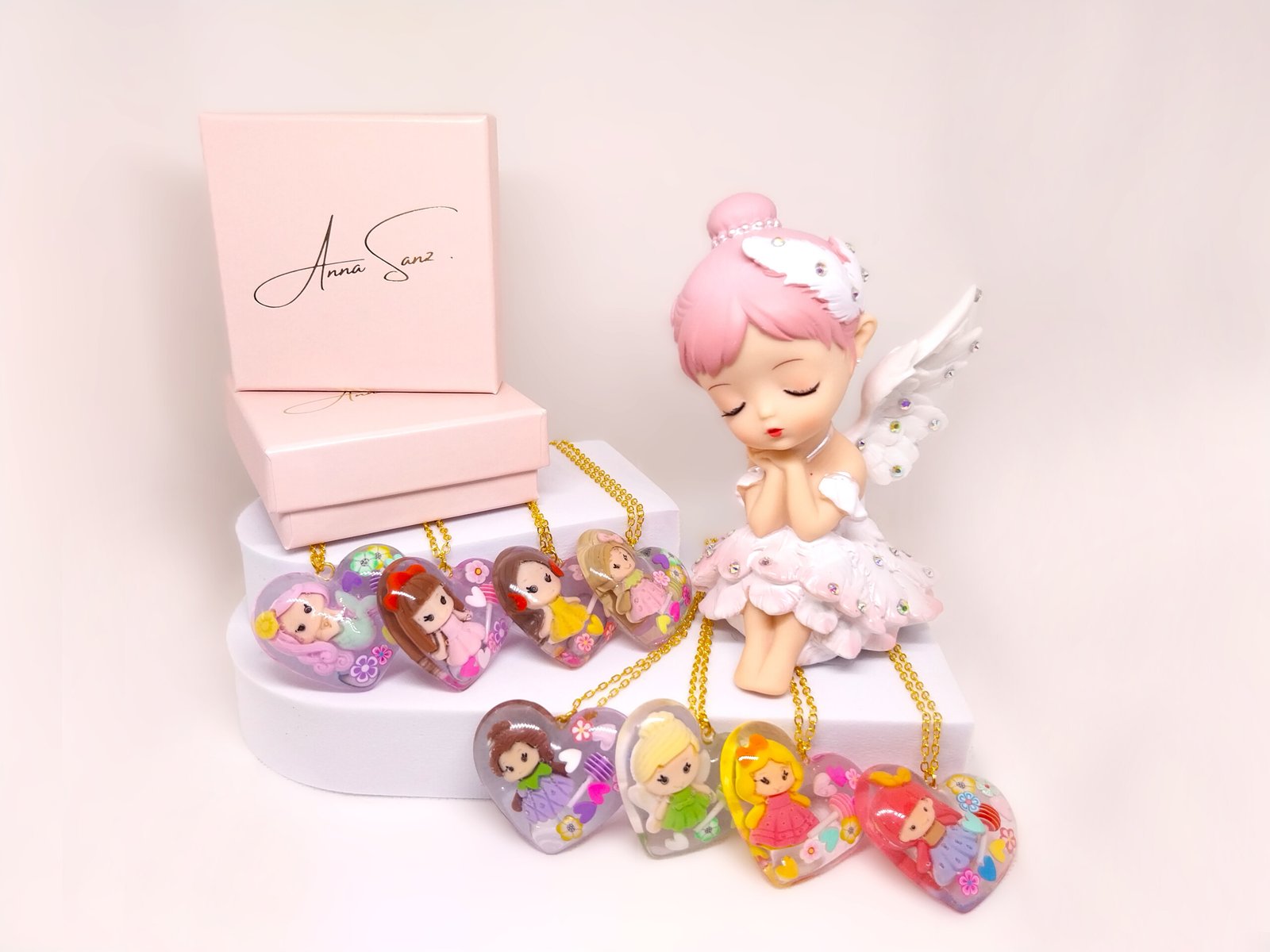 collection-enfant-bijoux-poupee-fait-main-anna-sanz-fille