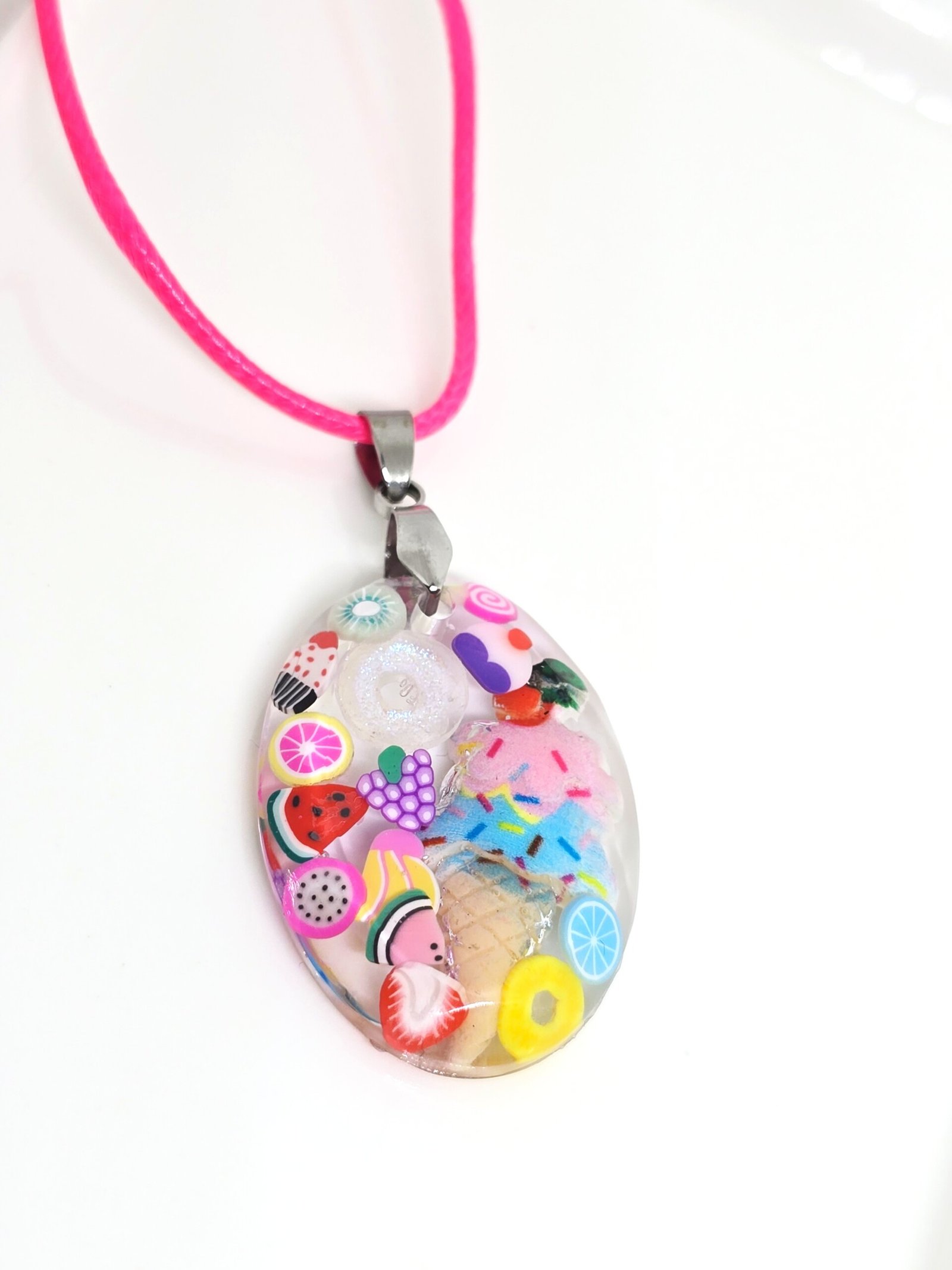 Collier Souvenirs d’Eté en résine