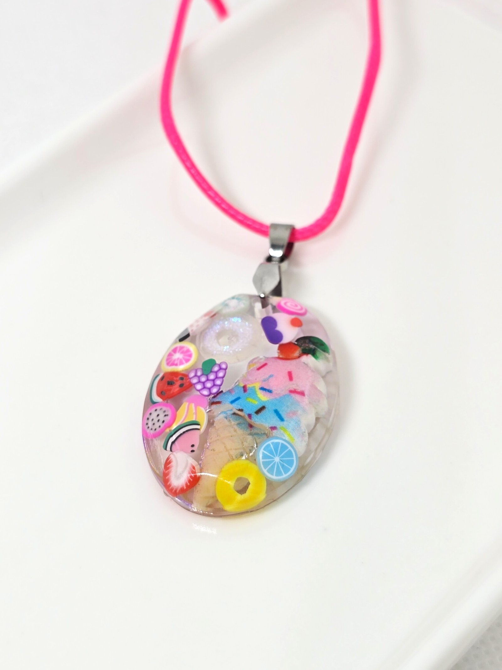 Collier Souvenirs d’Eté en résine