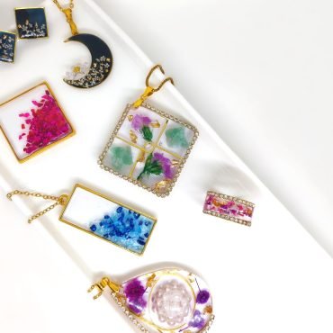 bijoux-femme-fait-main-resine-artisanal-chic-anna-sanz